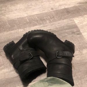 Ross &Snow womens winter boots size 6